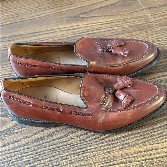 Allen Edmonds Brookwood Men's Burgundy Leather Tassel Loafers - Picture 3 of 7